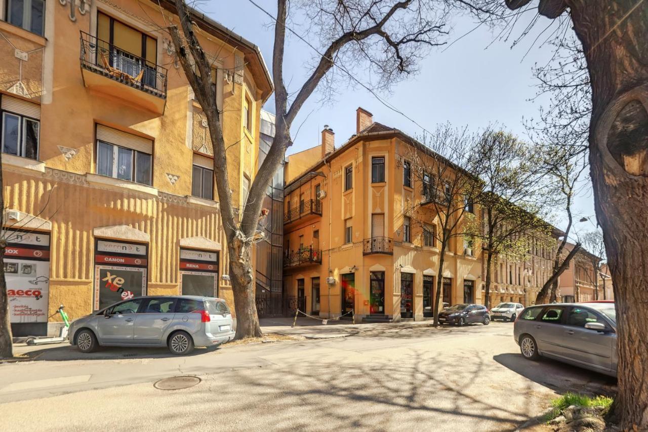 Synagoge View Loft Bestern Сегед Экстерьер фото