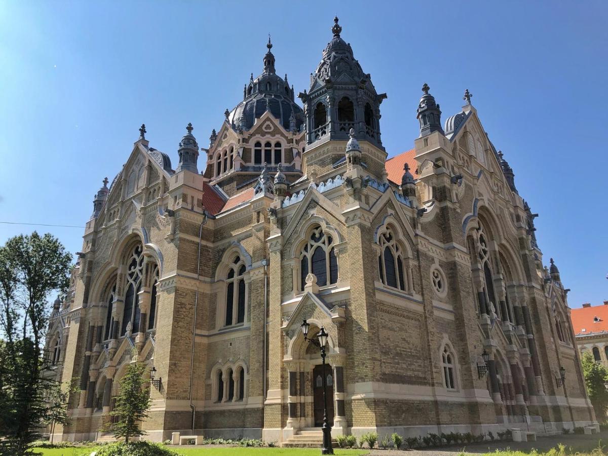 Synagoge View Loft Bestern Сегед Экстерьер фото